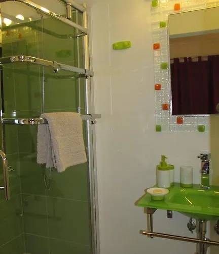 Πανσιόν Moradia No Seixal 4*